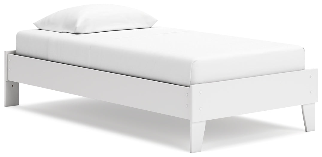 Socalle Platform Bed