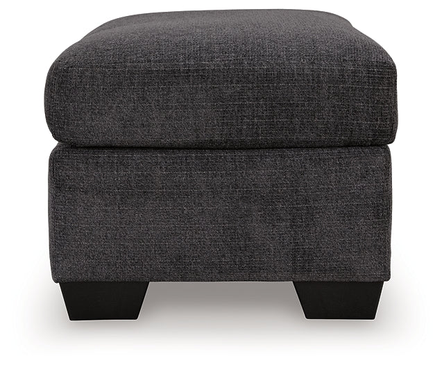 Loreo Ottoman