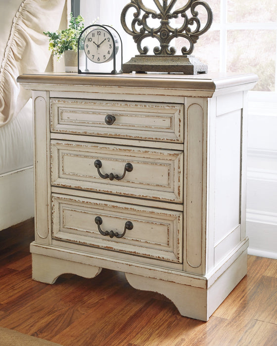 Realyn California King Upholstered Panel Bed with Mirrored Dresser and 2 Nightstands Homeline Furniture
