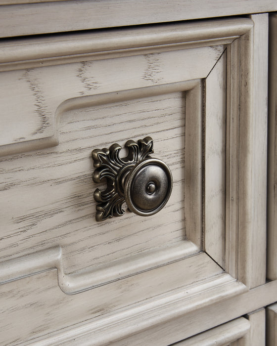 Bruchandi Dresser