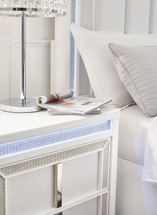 Chalanna King Upholstered Storage Bed with Mirrored Dresser and Nightstand