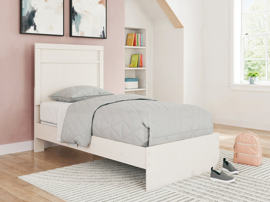 Stelsie  Panel Bed