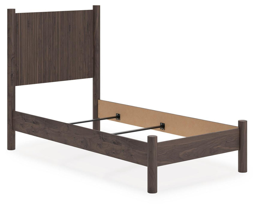 Pamytta Twin Panel Bed, Dresser, Mirror and Nightstand