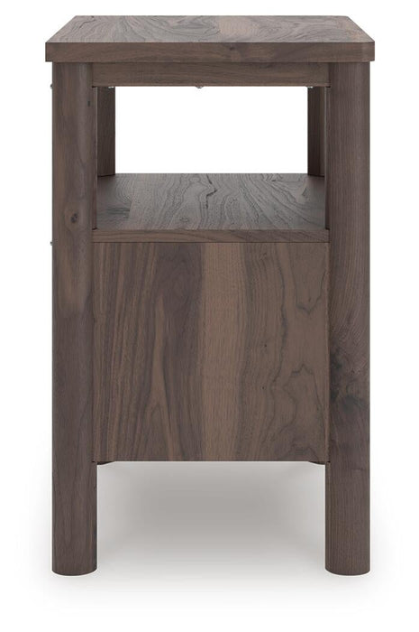 Pamytta Queen Upholstered Panel Platform Bed, Dresser, Mirror and Nightstand