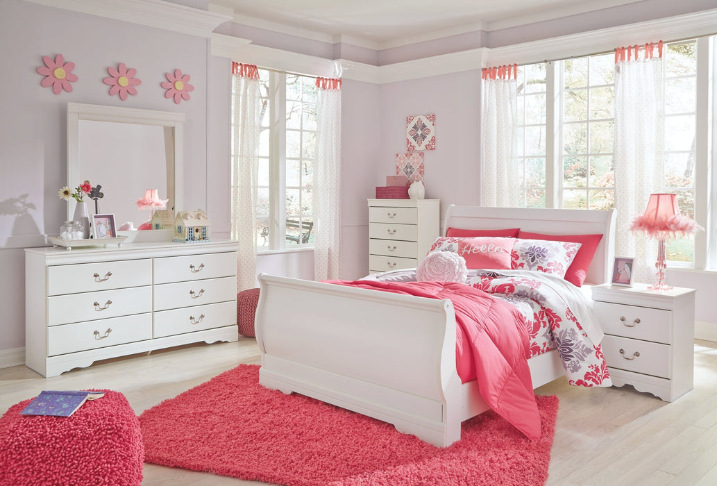 Anarasia Full Sleigh Bed with Mirrored Dresser, Chest and Nightstand Homeline Furniture