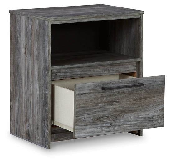 Baystorm Queen Panel Bed with 2 Storage Drawers with Mirrored Dresser and Nightstand Homeline Furniture