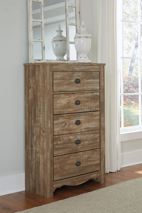 Divakar Accent Mirror Homeline Furniture