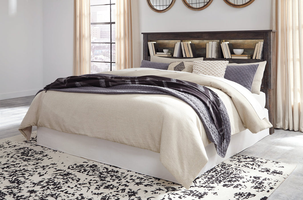 Drystan King/California King Bookcase Headboard with Mirrored Dresser Homeline Furniture