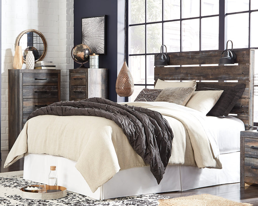 Drystan Queen Panel Headboard with Mirrored Dresser, Chest and 2 Nightstands Homeline Furniture