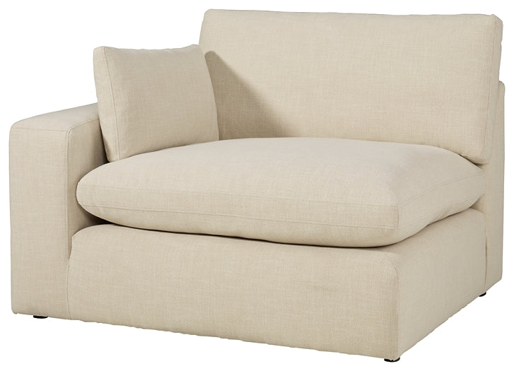 Elyza 2-Piece Sectional with Ottoman Homeline Furniture