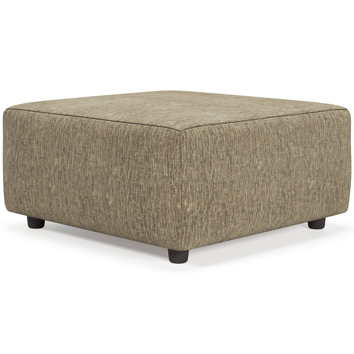 Hoylake 3-Piece Sectional with Ottoman Homeline Furniture