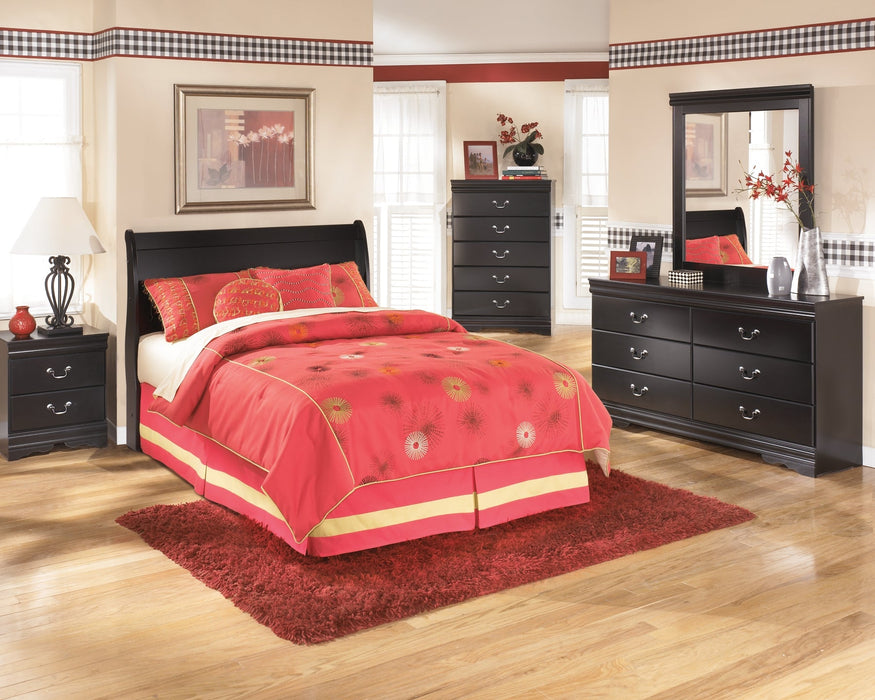 Huey Vineyard Full Sleigh Headboard with Mirrored Dresser, Chest and Nightstand Homeline Furniture
