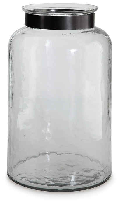 Lukasvale Vase Homeline Furniture